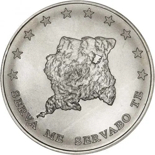 2013 Suriname 10 dollars Silver Uncirculated Coin obverse