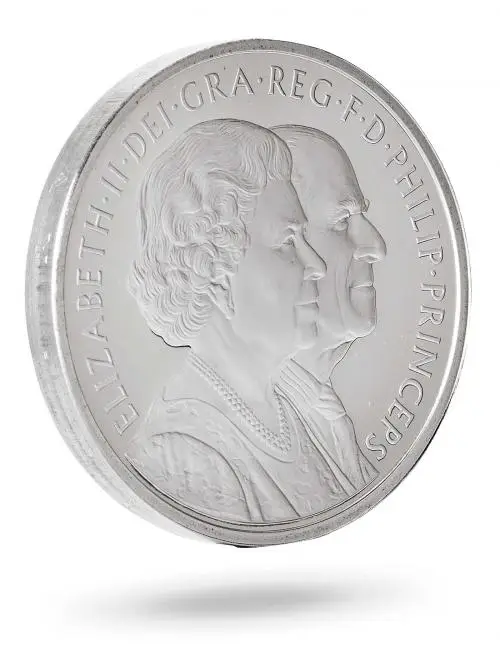 2007 Platinum Proof Diamond Wedding 5 pounds Crown Coin Single United Kingdom The Royal Mint obverse side view