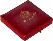 1897 Gold Victoria Diamond Jubilee  Medallion With Box United Kingdom The Royal Mint closed box