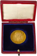 1897 Gold Victoria Diamond Jubilee  Medallion With Box United Kingdom The Royal Mint with box