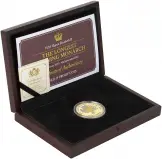 2015 Gold Proof Longest Reigning Monarch Pound Sterling £5 Coin side view