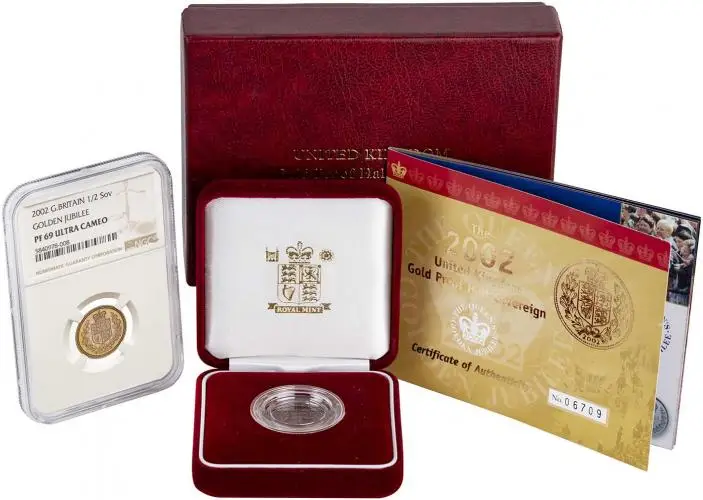 2002 Gold Graded Half Sovereign Elizabeth II ULTRA CAMEO NGC PF-69 Presentation Box