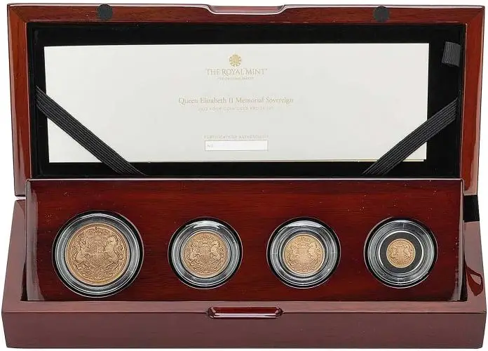 2022 Elizabeth II Memorial 4-Coin Gold Proof Sovereign Set reverse main image 25