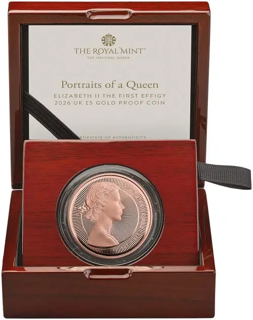 2026 Gold Proof 'Portraits of Queen Elizabeth II' £5 Coin box trm image 1