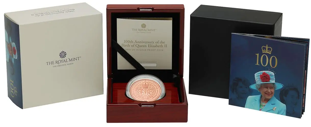 2026 '100th Anniversary of the Birth of Queen Elizabeth II' Gold Proof £5 Coin display