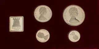 1977 Gold Proof Sovereign Elizabeth II Coin Set Isle of Man 4 Coins obverse designs
