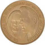 2010 - 2011 Engagement of William and Kate Guernsey Gold Proof £5 Coin